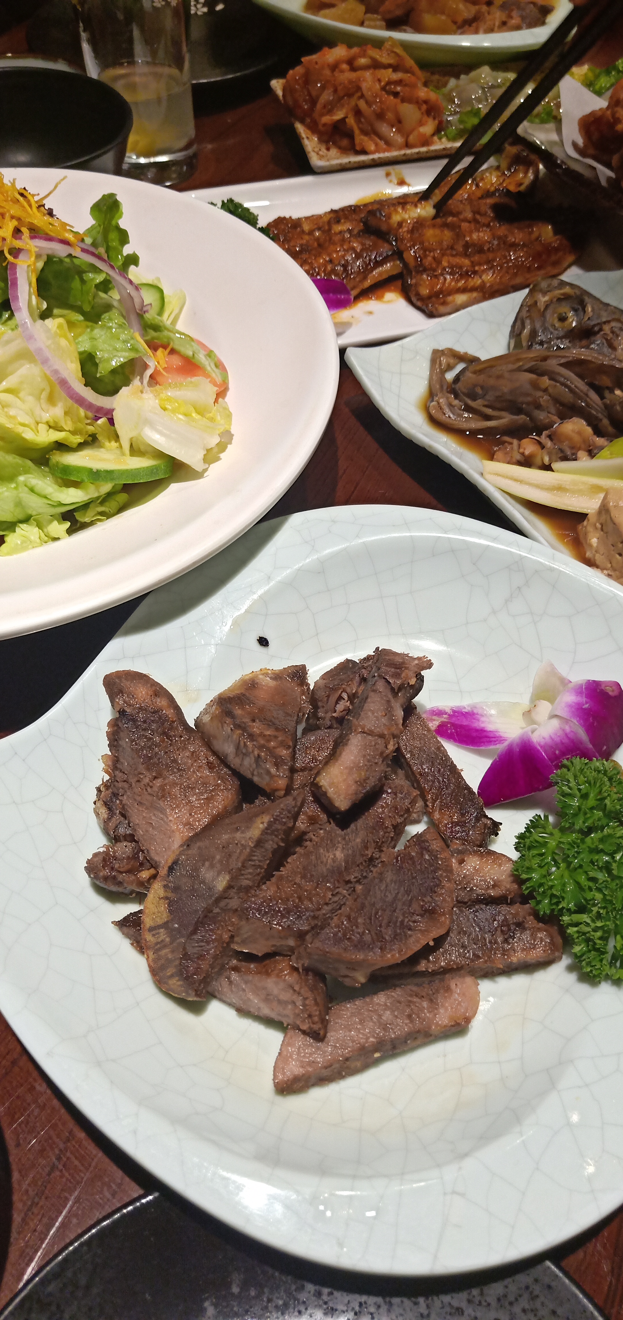 1-21122Z93130107.jpg